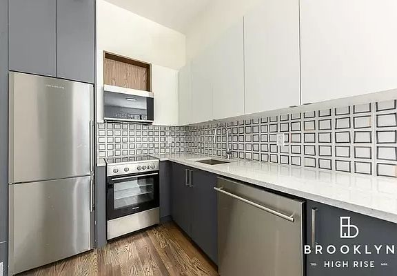 3rd image of 486 Lefferts Ave #1C