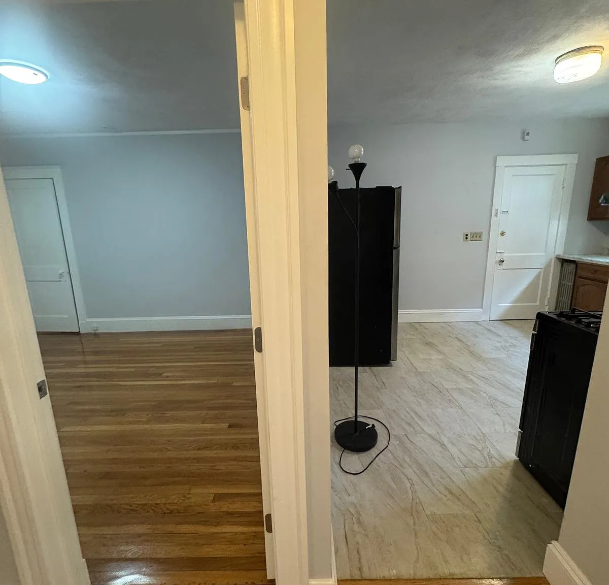 3 bed, 1150 sqft, $3,350 — Photo 3
