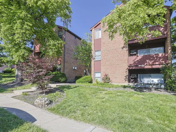 4905 Chalet Dr #111, Cincinnati, OH 45217