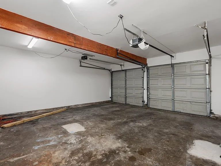 9333 Walterville Rd — Photo 36