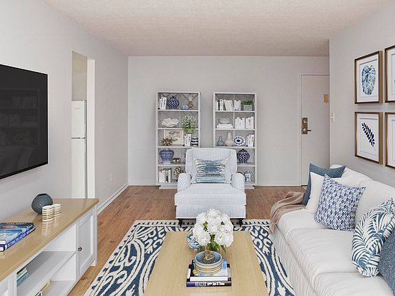 3rd image of 252 Saint Andrews St #2-Bedroom