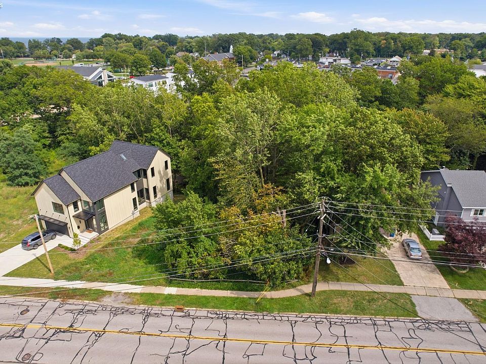 1st image of 483 Cahoon Rd