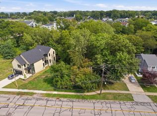 483 Cahoon Rd, Bay Village, OH 44140