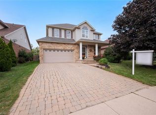 17 Nelles St, Halton Hills, ON L7J2Y7