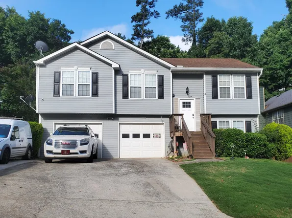 5700 Hollow Ridge Ln, Norcross, GA 30071