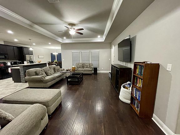 3rd image of 6690 Llano Ln