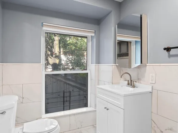 509 West 23rd Street image 13 of 19