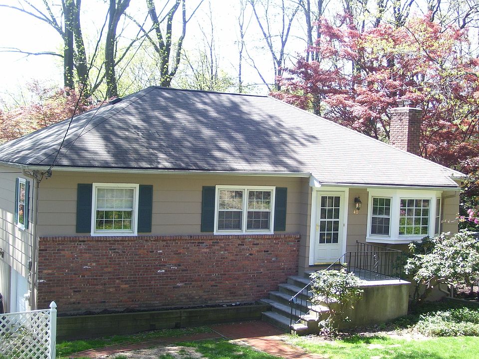 1st image of 40 Dogwood Rd #1