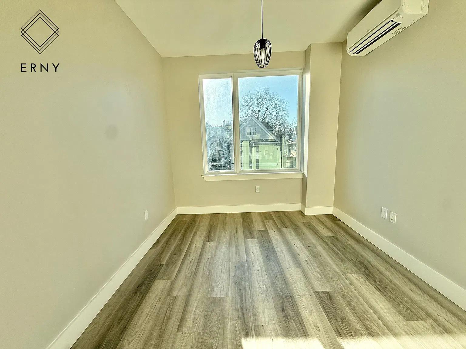 1565 New York Avenue — Photo 3