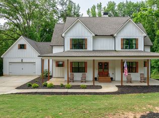 3894 Barnett Shoals Rd, Athens, GA 30605