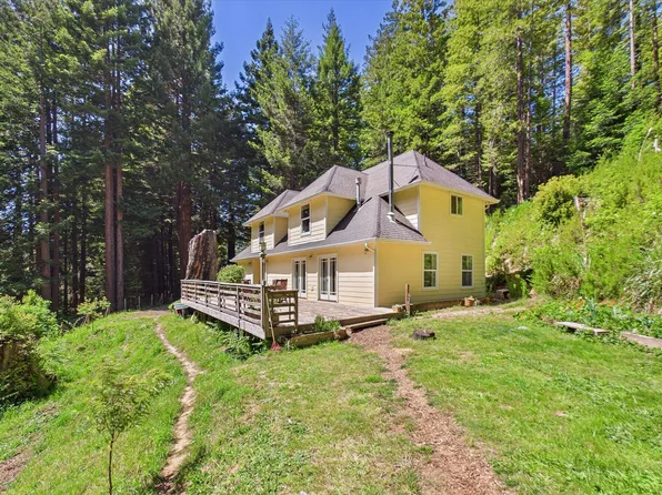 130 Carlson Ln, Eureka, CA 95503