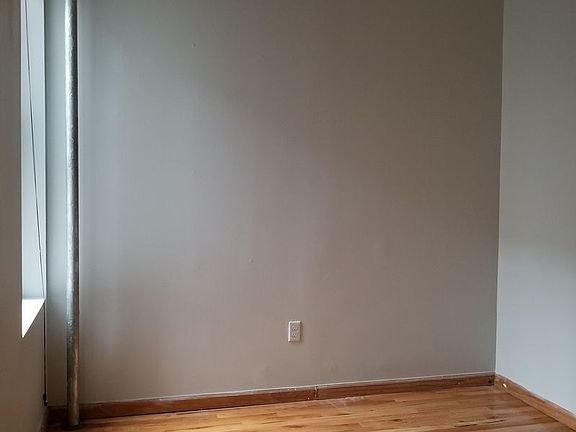 2nd image of 811 Saint Johns Pl #3C