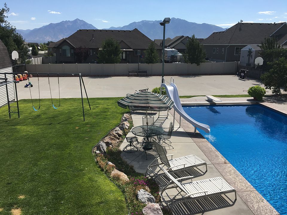 1st image of 10127 S Dunsinane Dr