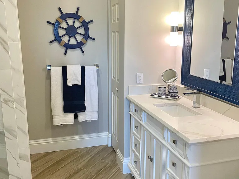 Ensuite 3rd bedroom bathroom