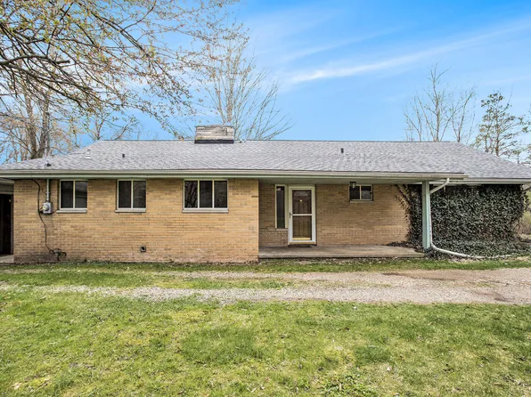 192 Hilltop Ln, Augusta, MI 49012