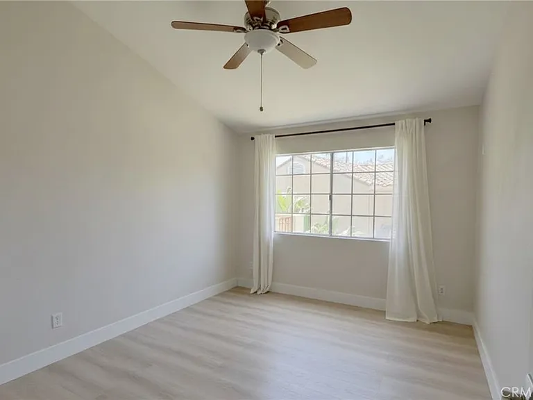 208 Chandon — Photo 10
