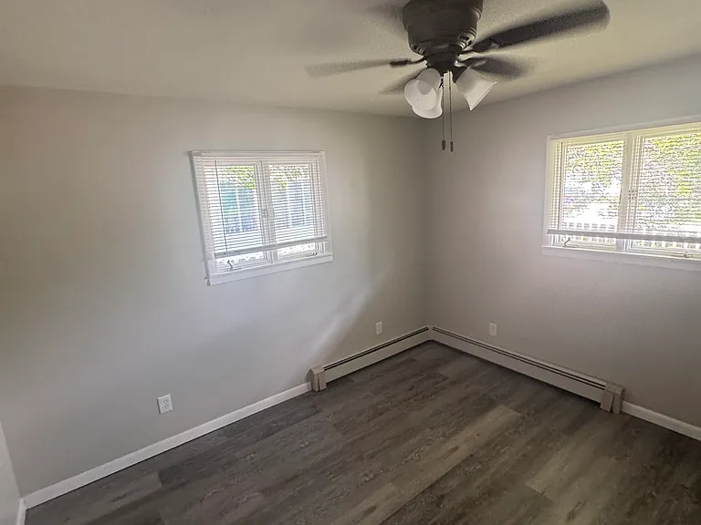 114 N Chase St — Photo 12