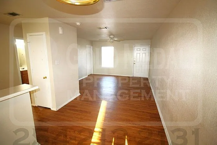 1708 Spring Rose Cir — Photo 3