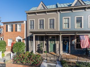 313 N Fayette St, Alexandria, VA 22314