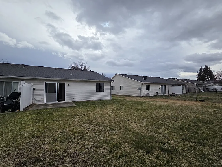 127 E Jadynn Ct — Photo 7