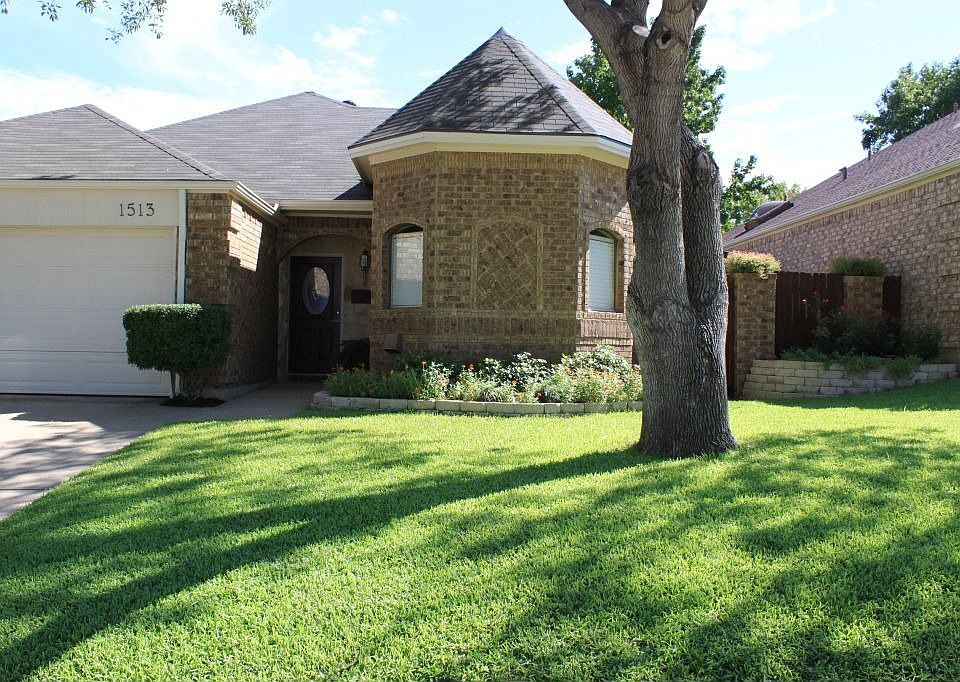 1st image of 1513 Laguna Vista Way