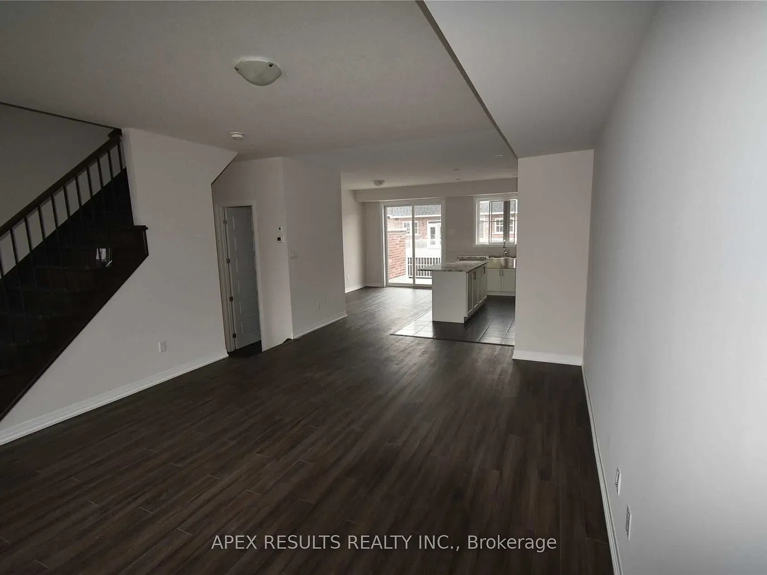 3 bed, $3,795 — Photo 3