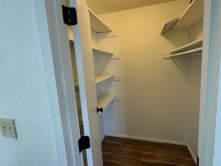 4610 Picturesque Ct. — Photo 12