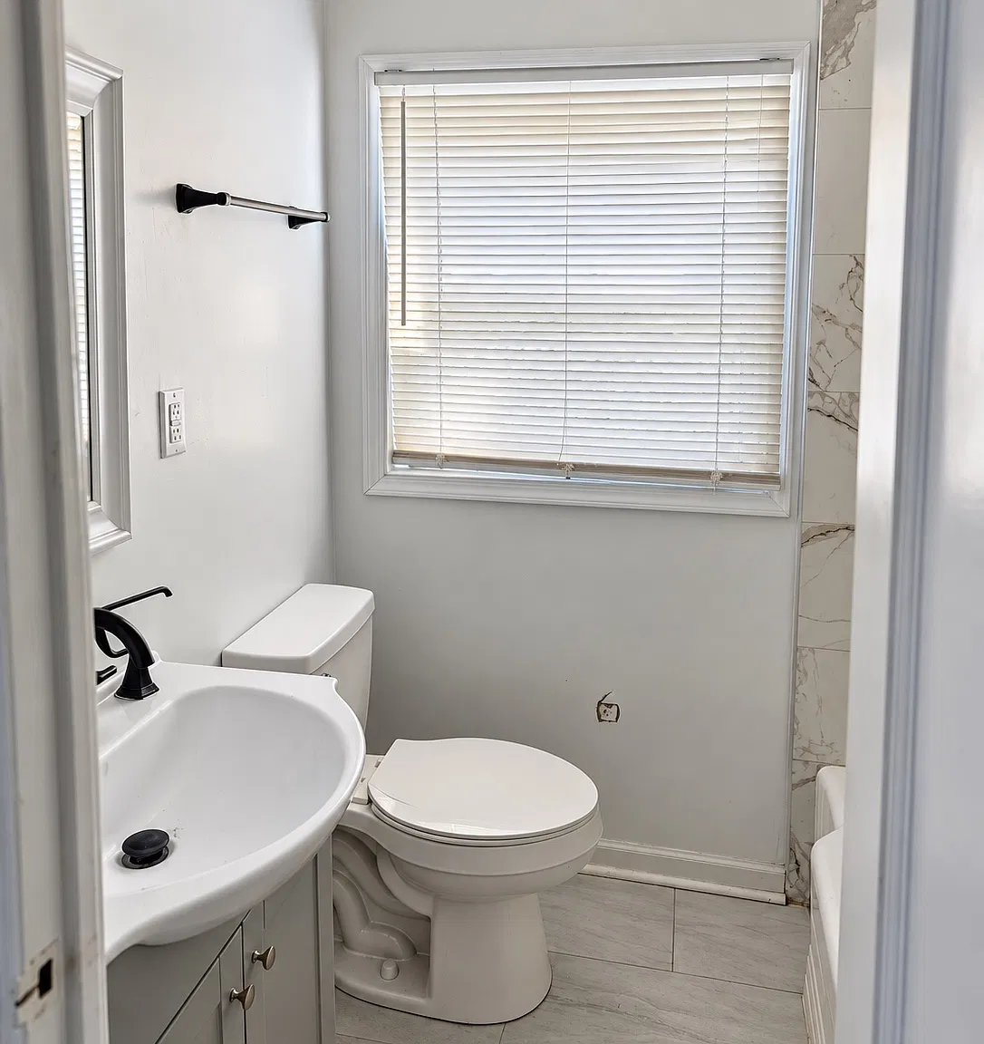 4 bed, 1024 sqft, $2,250 — Photo 4
