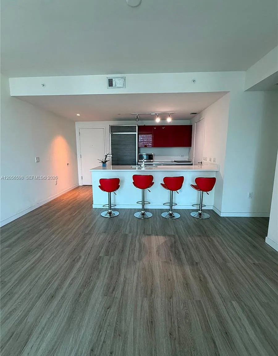 1100 Millecento Residence — Photo 3