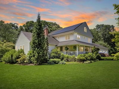 8 Roaring Brook Lane, Shelton, CT, 06484