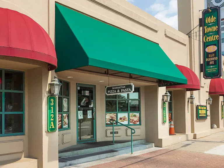 Around the corner from dining and shopping along Diamond Avenue.