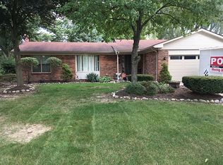 21946 N Center St, Northville, MI