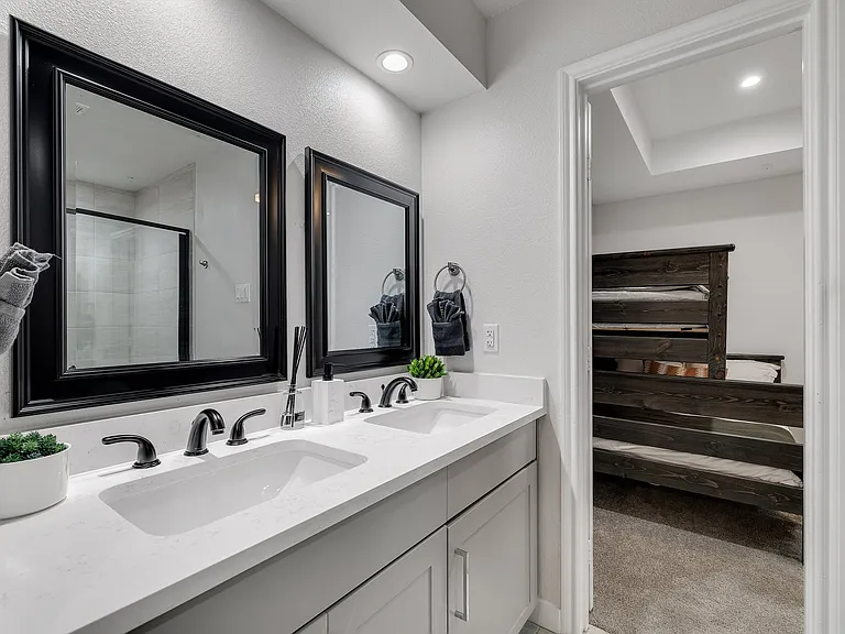 1922 Camden Way — Photo 11