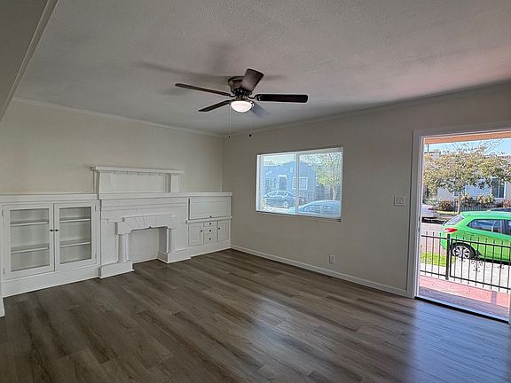 3rd image of 1142 Hoffman Ave #1146