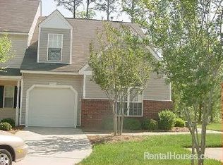 10275 University Park Ln, Charlotte, NC