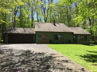 26 Pauls Ln, Port Matilda, PA 16870