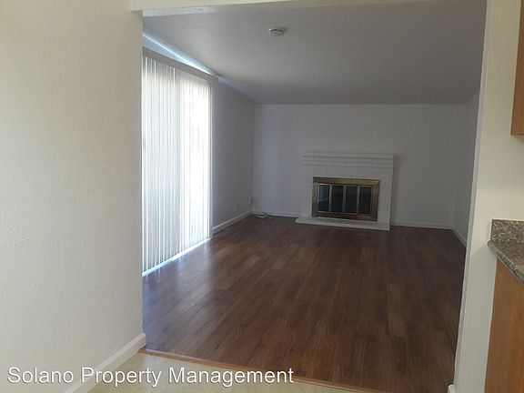 5th image of 369 Beelard Dr
