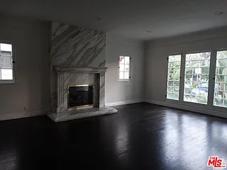 3 bed, 2.0 bath, 1874 sqft, $6,095 — Photo 2