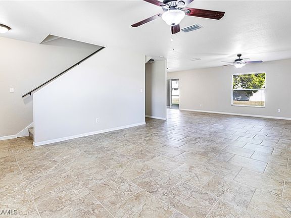 2nd image of 215 SE 18th Ter