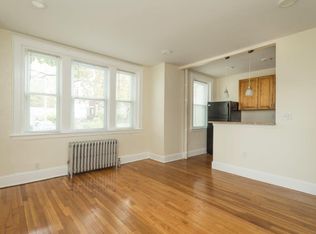 112 Sycamore St #11, Somerville, MA 02143