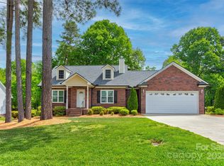 8819 Erbach Ln, Mount Pleasant, NC 28124