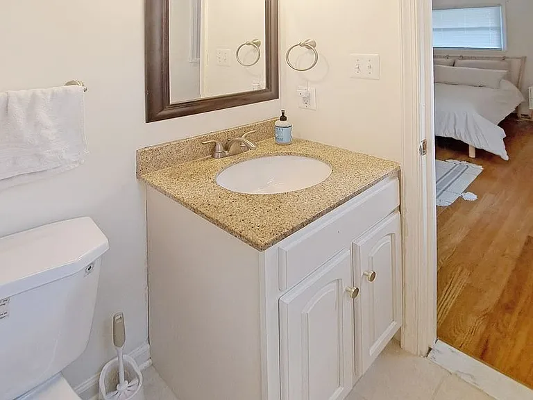 1904 Taylor Ave — Photo 45