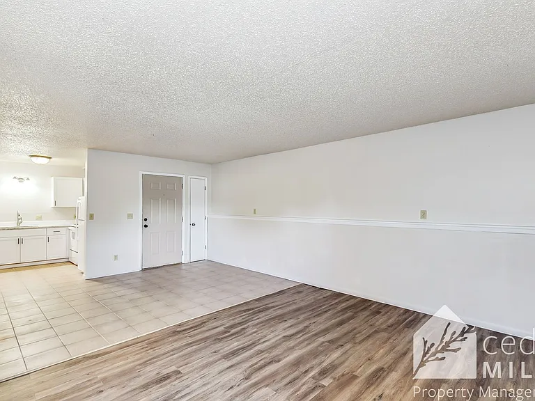 420 S Meridian — Photo 3