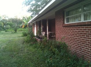 17850 Simmons Rd, Lutz, FL 33548