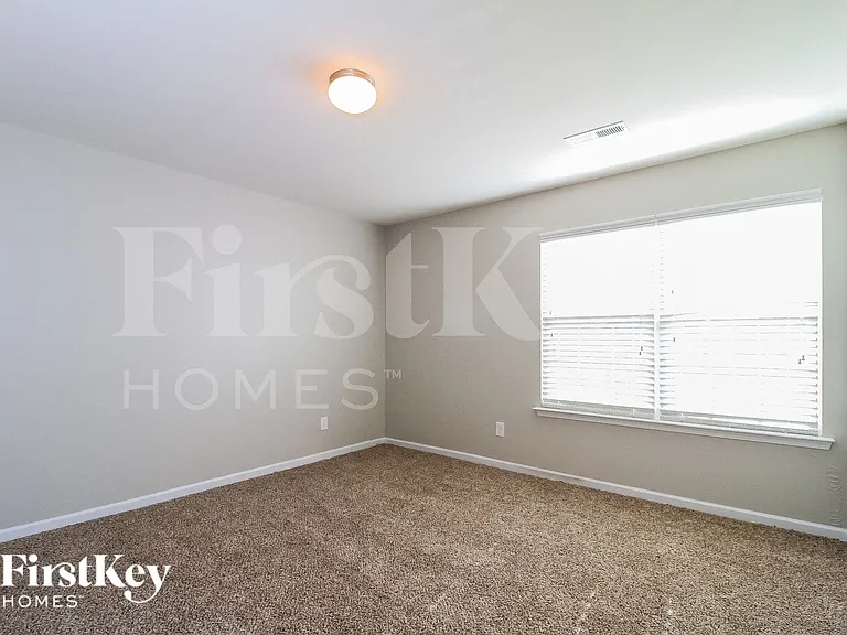 270 Mount Olivet Dr — Photo 12