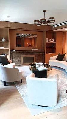 Rented by R New York | media 9