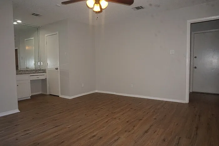 4704 Aspen Way — Photo 6