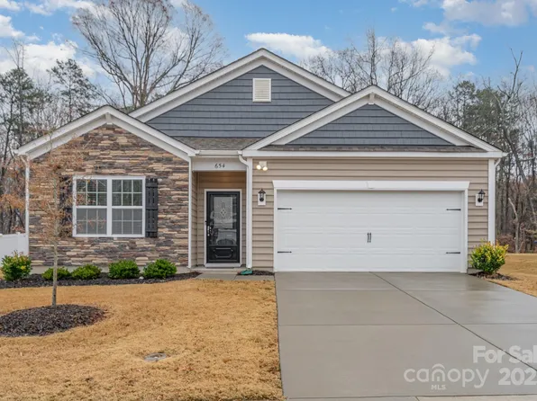 654 Saddlebred Ln, Locust, NC 28097