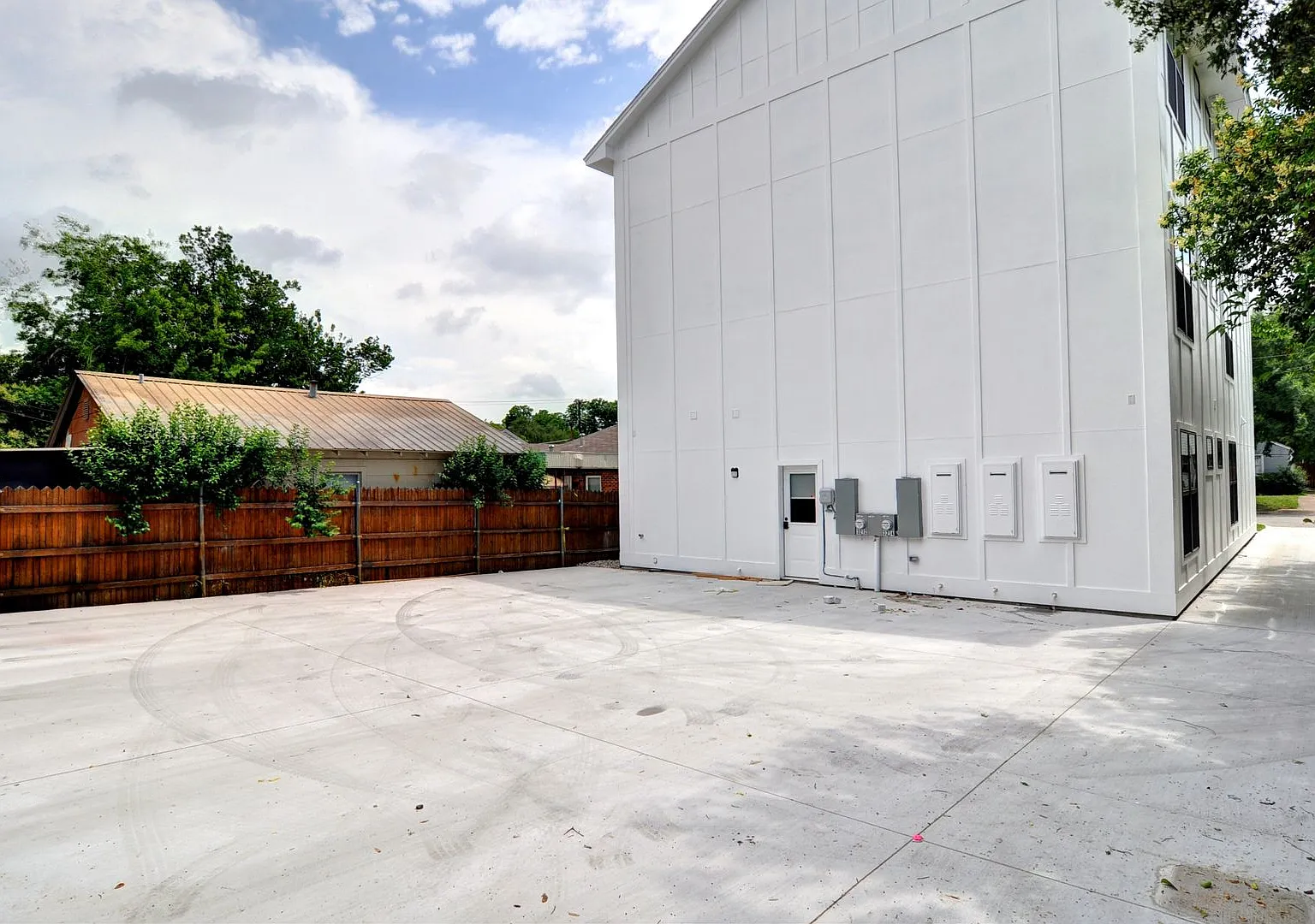 3214 McCart Ave-2028 — Photo 3