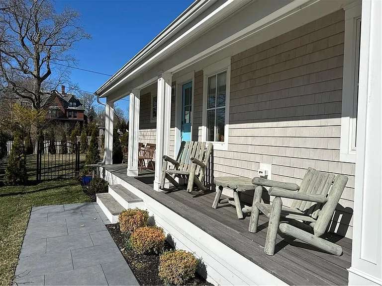 76 Memorial Blvd #REAR — Photo 24